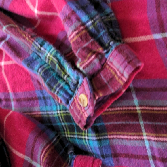 Chaps flannel shirt - Picture 3 of 5